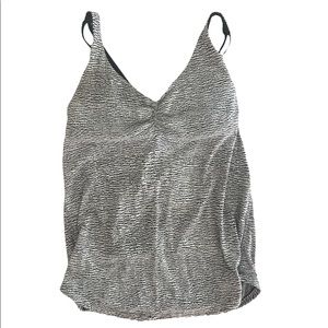 Lululemon Grey and White Tank top with built in bra